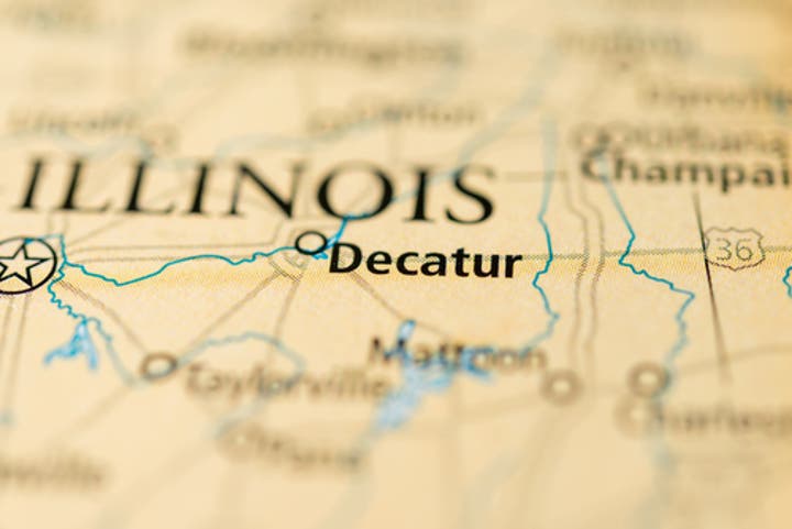 Decatur, IL residents, business owners, and visitors can trust SERVPRO® to provide 24/7 emergency cleanup, restoration, and construction needs after water damage, fires, mold, storms, and more. Is there a water damage restoration company near me?