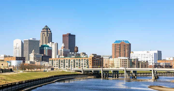 Des Moines, IA property owners know SERVPRO® is available 24/7 to provide emergency water damage restoration, fire cleanup, mold remediation, storm restoration, and reconstruction. Is a water damage restoration company near me?