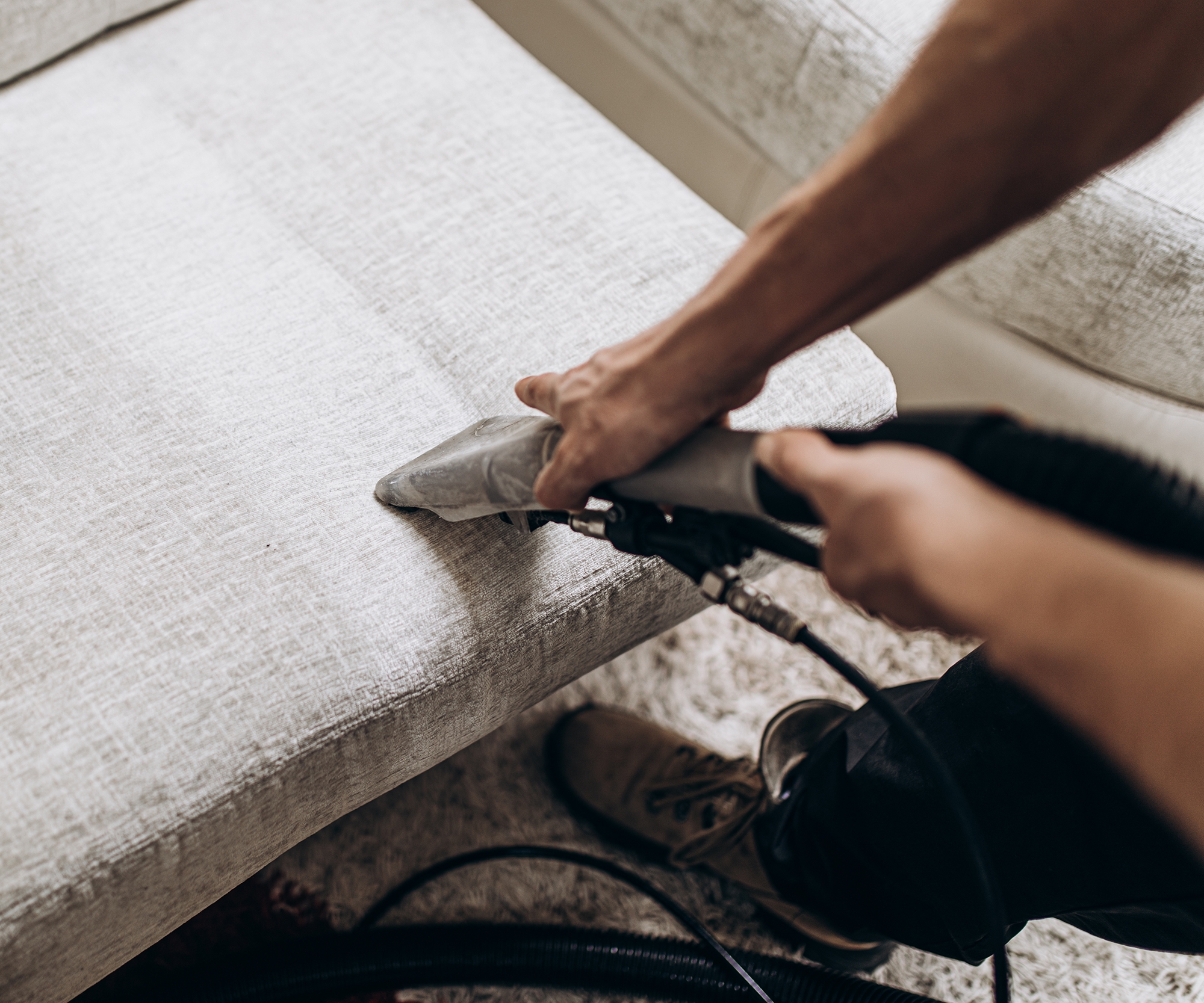 carpet cleaners doing upholstery cleaning and carpet cleaning