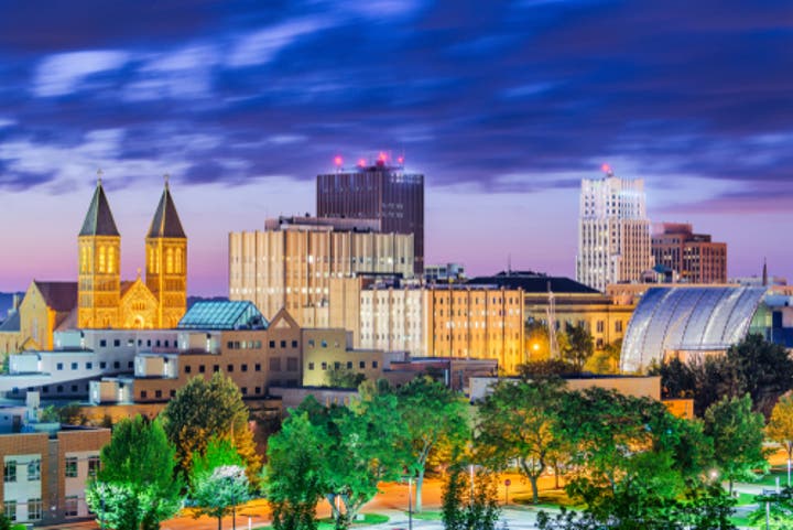 Akron, OH knows SERVPRO® and its 24-hour emergency service is always ready to help when property owners need water damage restoration, storm damage repair, fire damage cleanup, mold remediation, or construction services near you.   