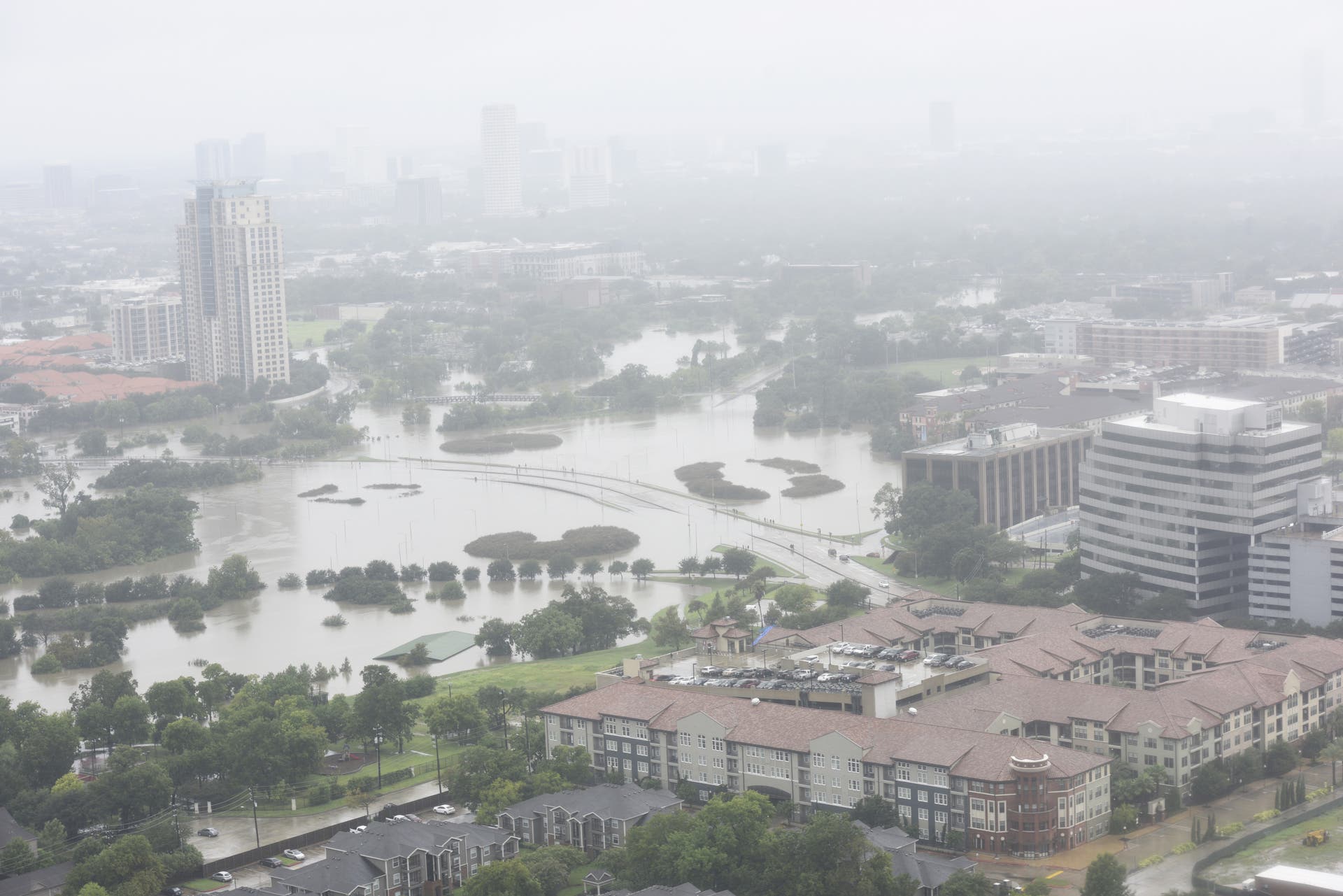 SERVPRO deploys Disaster Recovery Team to Assist in Storm Cleanup following Hurricane Harvey